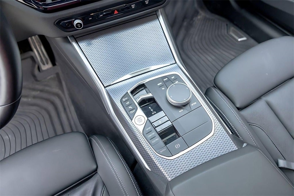 2025 BMW 3 Series 330i xDrive