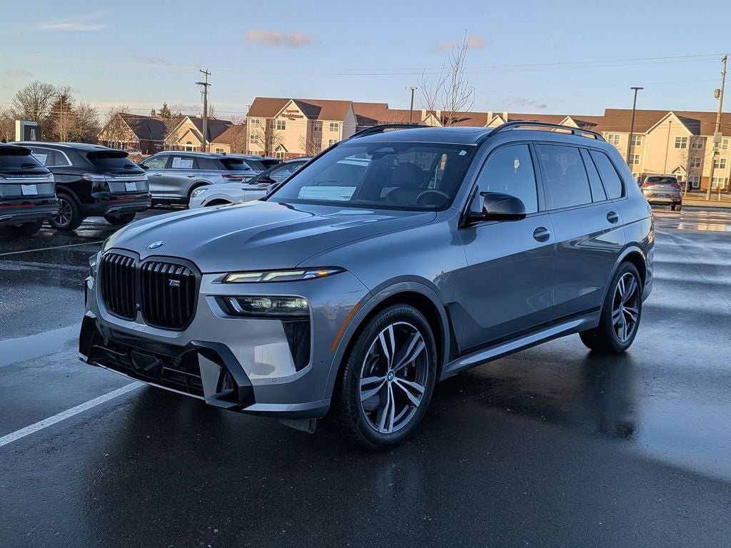 2025 BMW X7 M60i