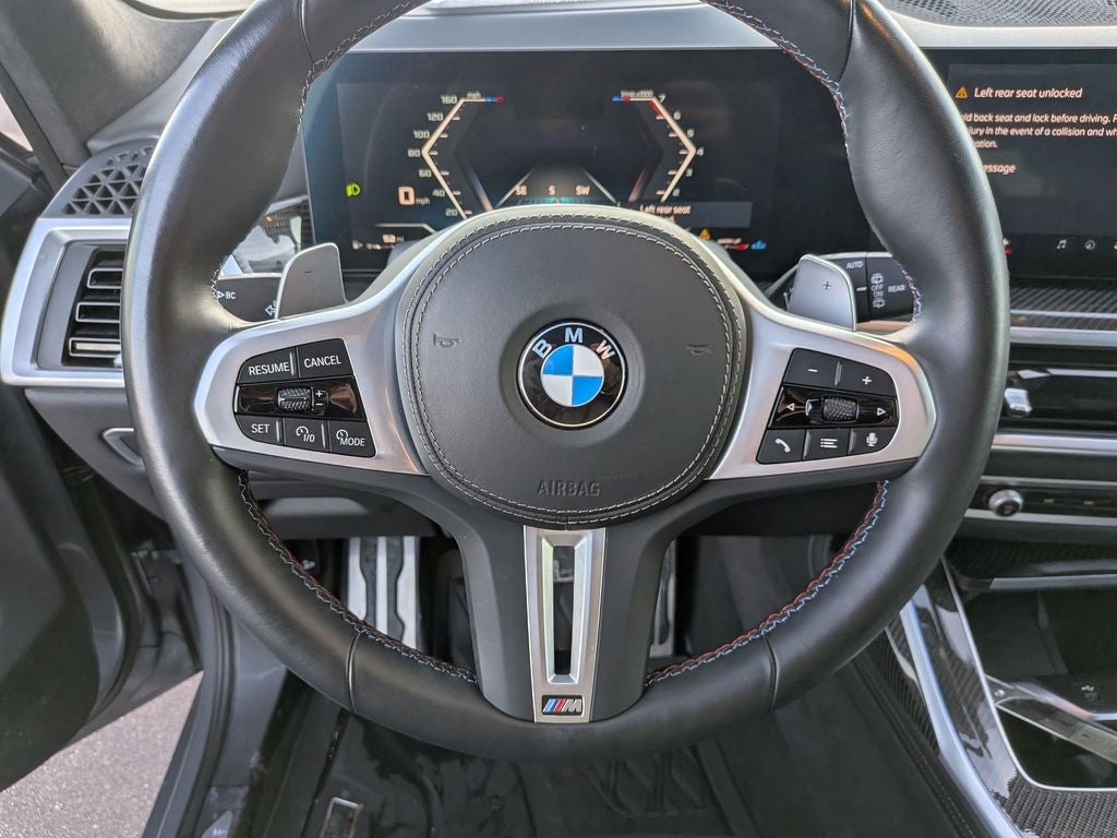 2025 BMW X7 M60i