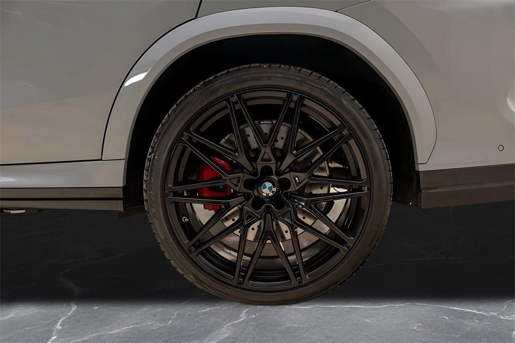 2025 BMW X6 M Base