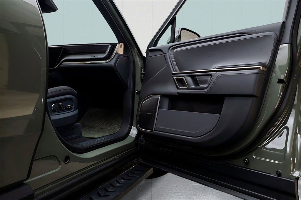 2022 Rivian R1T Adventure