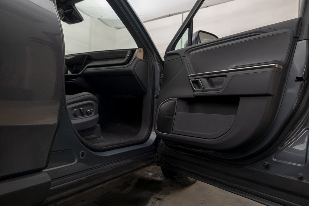 2022 Rivian R1T Adventure