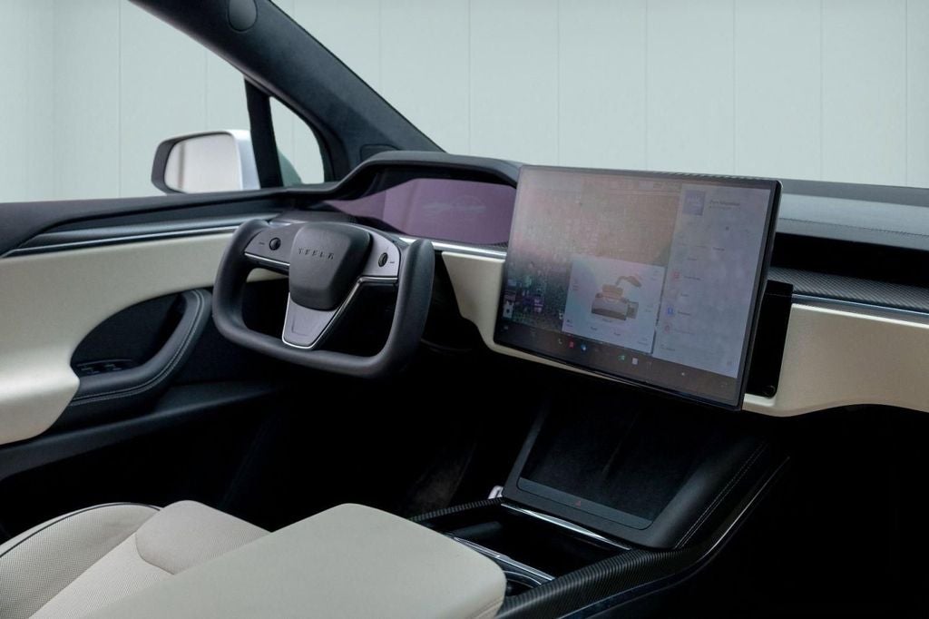 2023 Tesla Model X Plaid