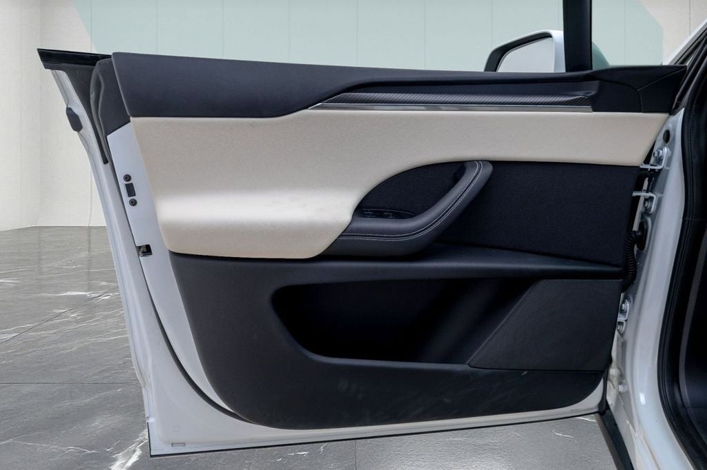 2023 Tesla Model X Plaid