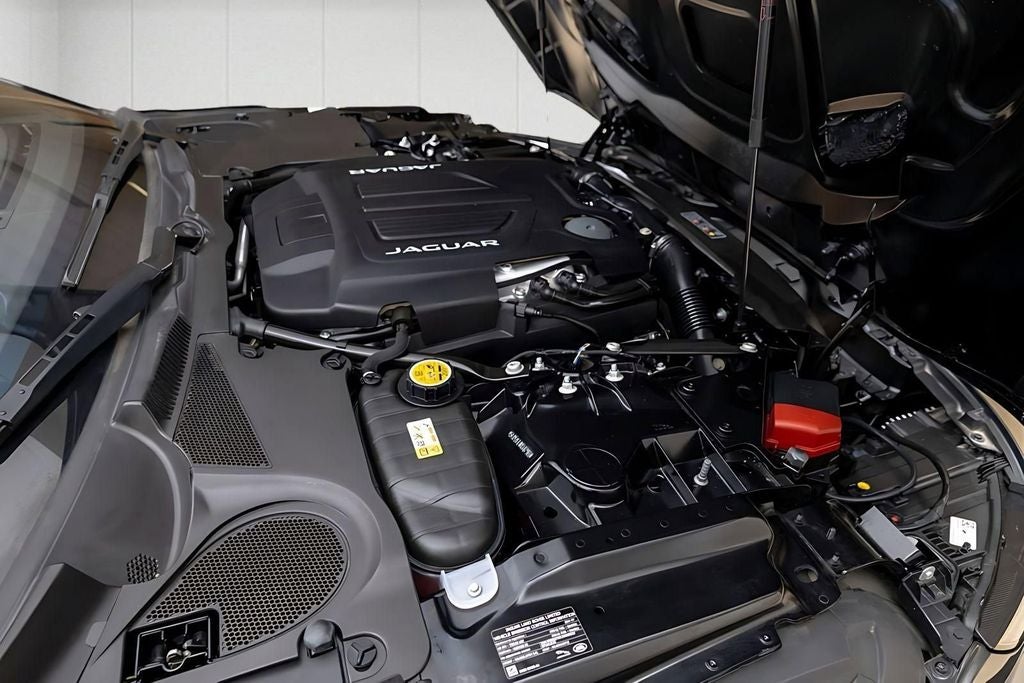 2024 Jaguar F-TYPE P575 R75