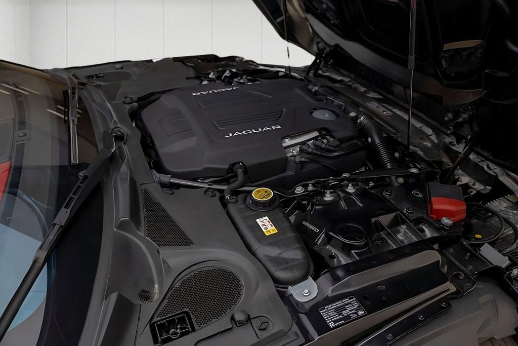 2024 Jaguar F-TYPE P575 R75