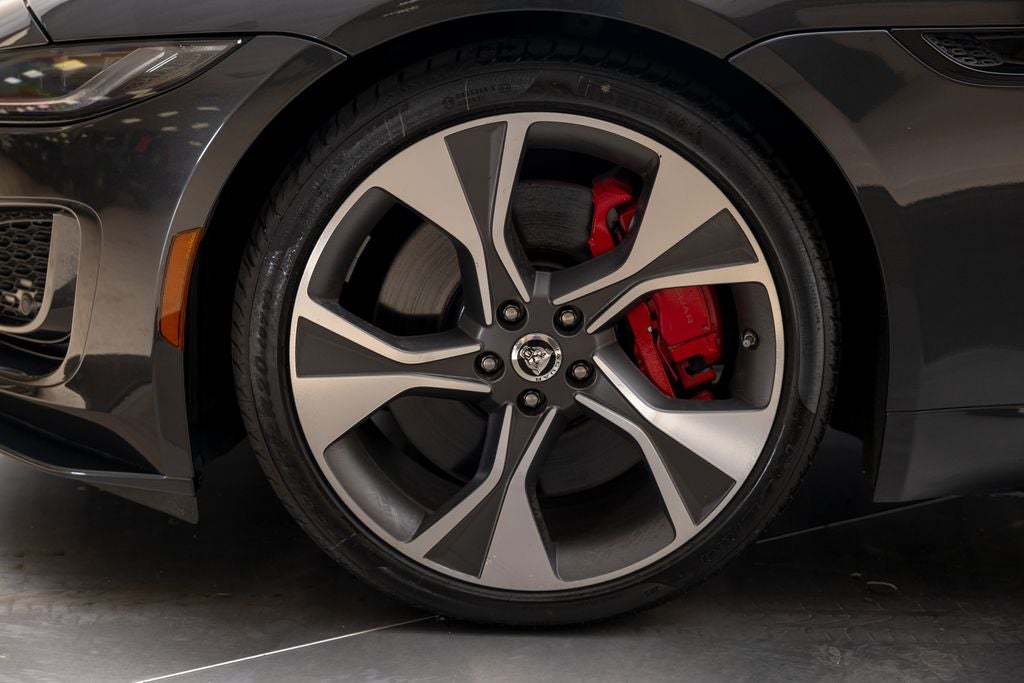 2024 Jaguar F-TYPE P450
