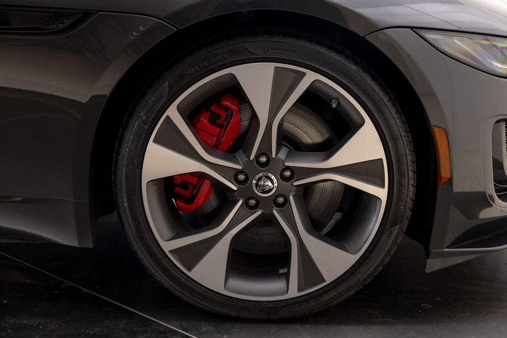2024 Jaguar F-TYPE P450