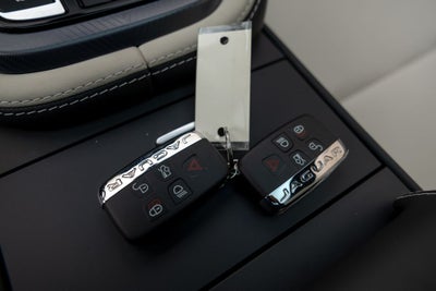 2024 Jaguar F-TYPE P450