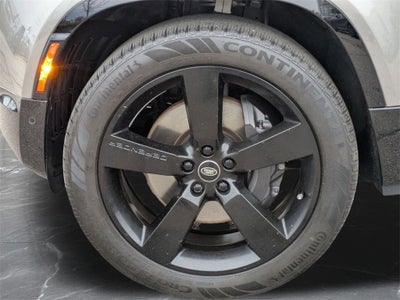 2023 Land Rover Defender 130 X-Dynamic SE