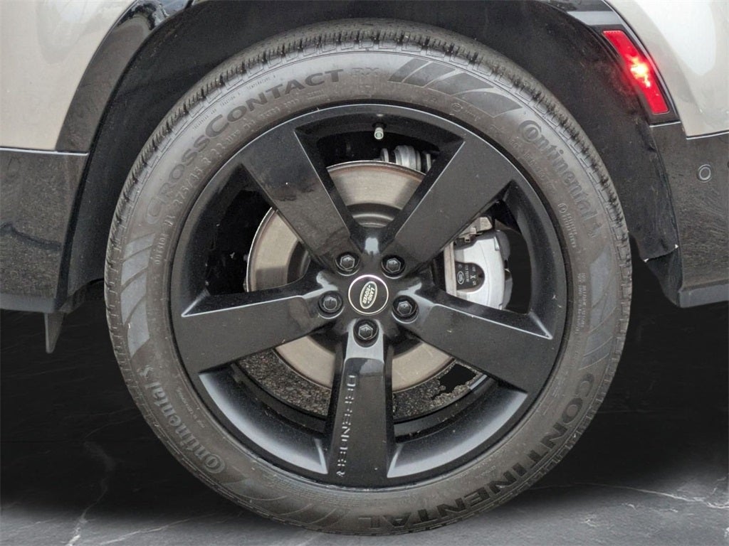 2023 Land Rover Defender 130 X-Dynamic SE