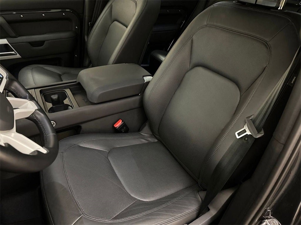 2024 Land Rover Defender 130 S