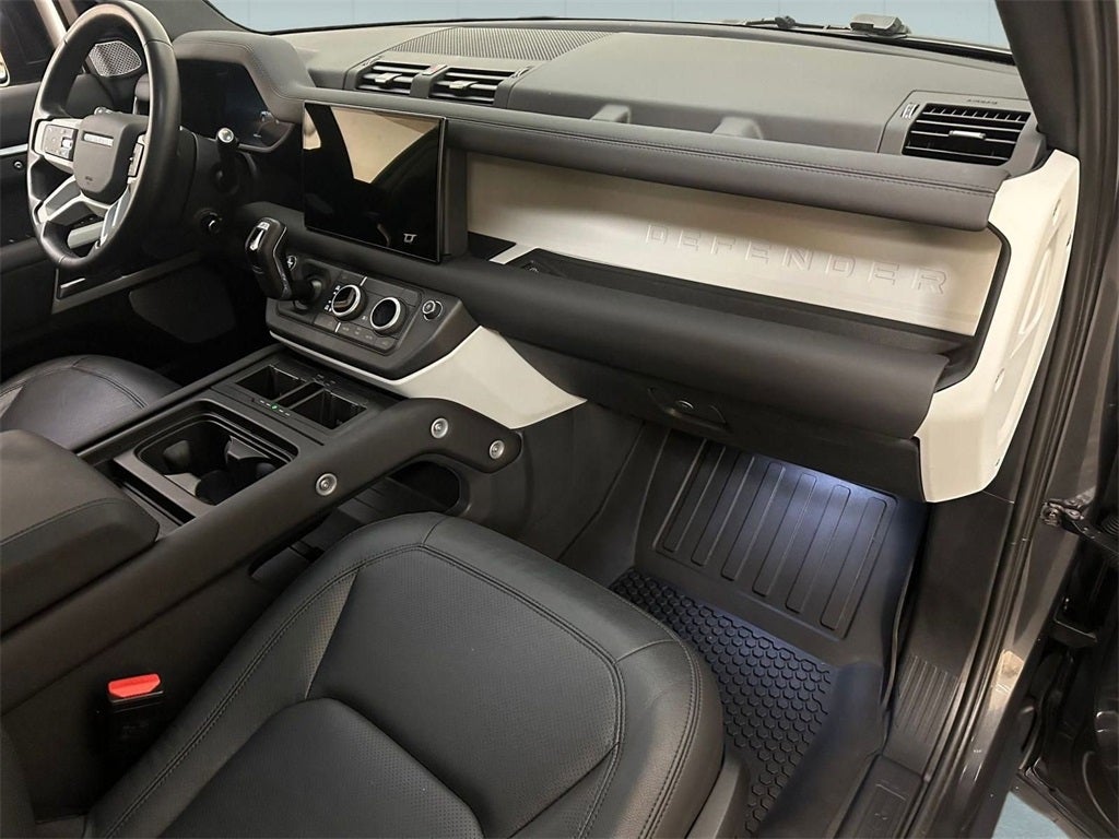 2024 Land Rover Defender 130 S
