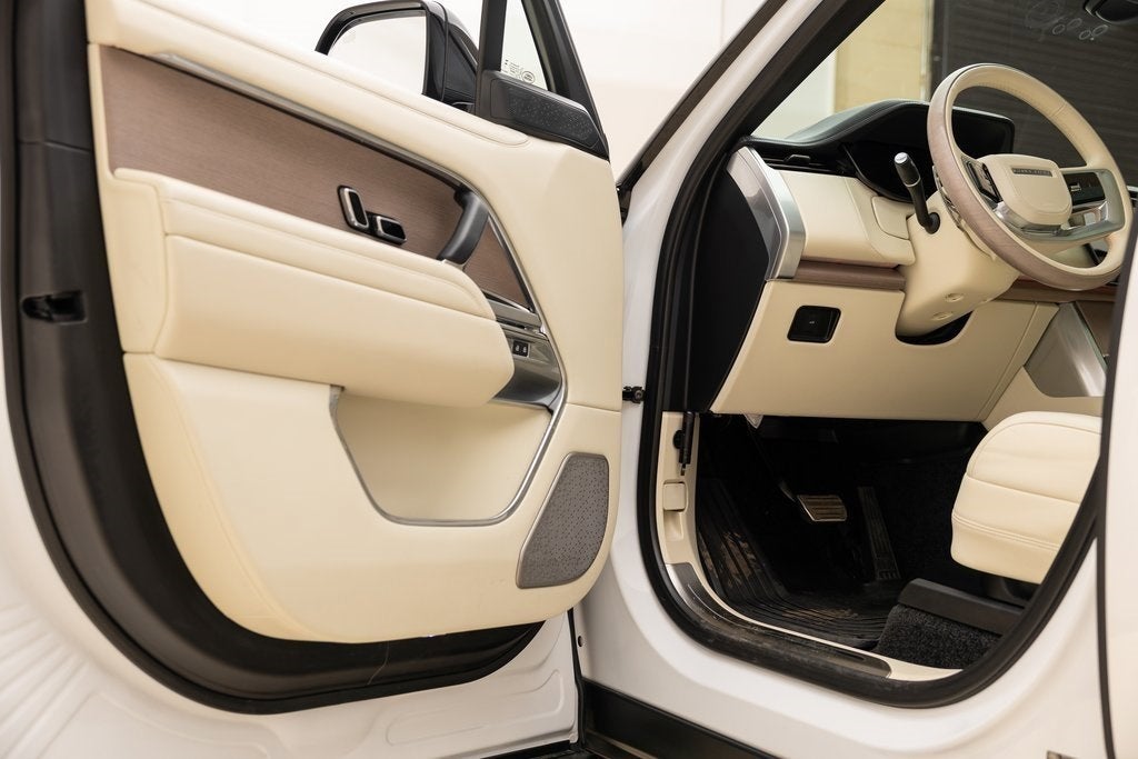 2025 Land Rover Range Rover Autobiography