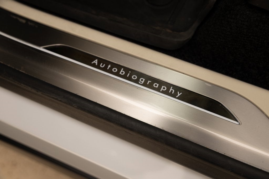 2025 Land Rover Range Rover Autobiography