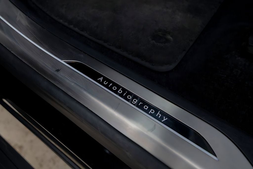 2025 Land Rover Range Rover Autobiography