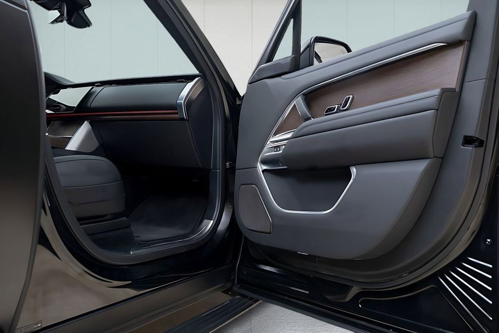 2025 Land Rover Range Rover Autobiography