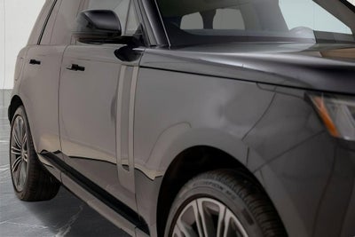 2025 Land Rover Range Rover SE