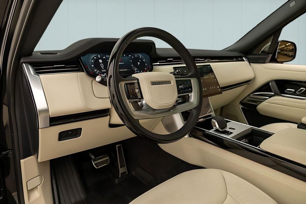 2025 Land Rover Range Rover SE