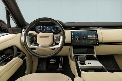 2025 Land Rover Range Rover SE