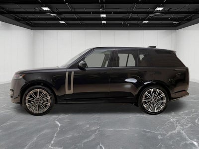 2025 Land Rover Range Rover SE