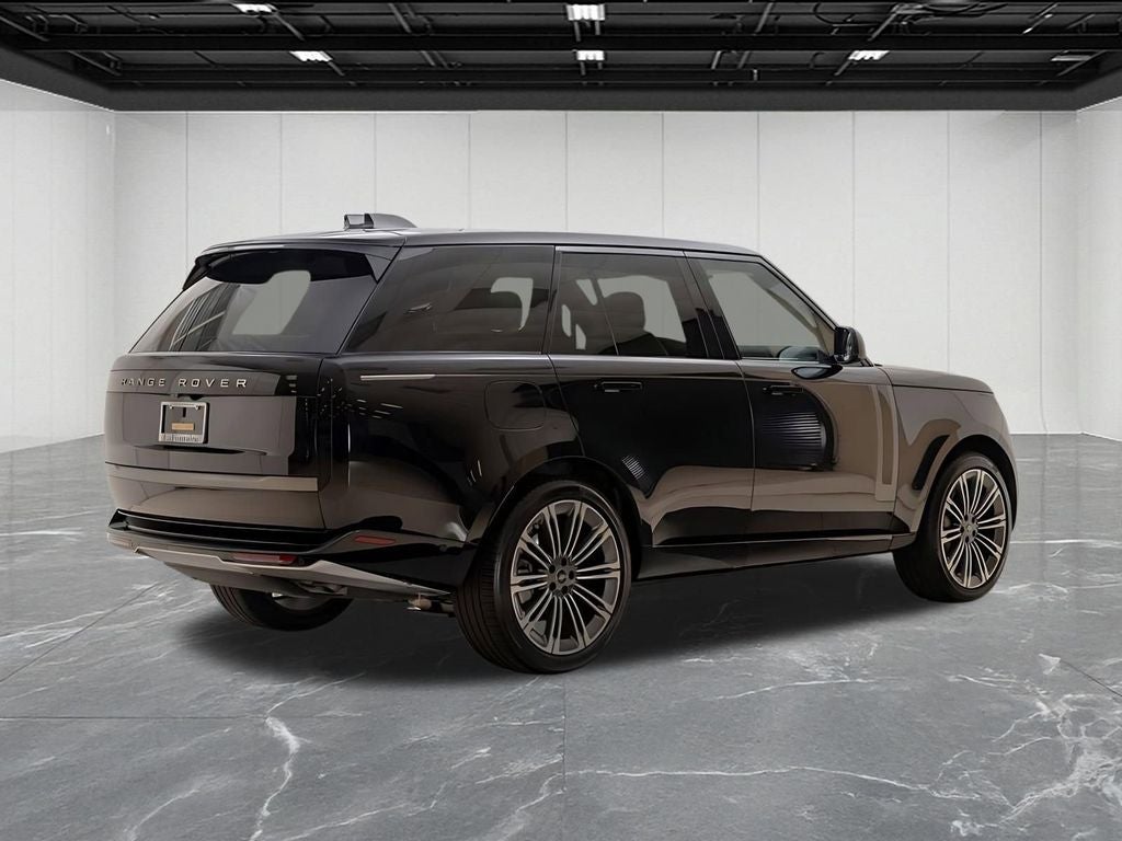 2025 Land Rover Range Rover SE
