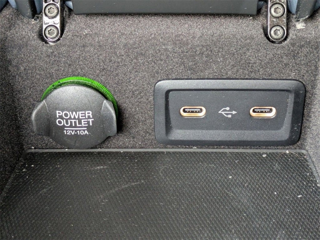 2026 Aston Martin DB12 Volante