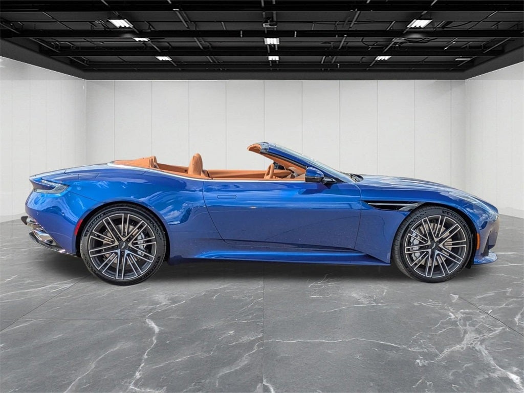 2025 Aston Martin DB12 Volante