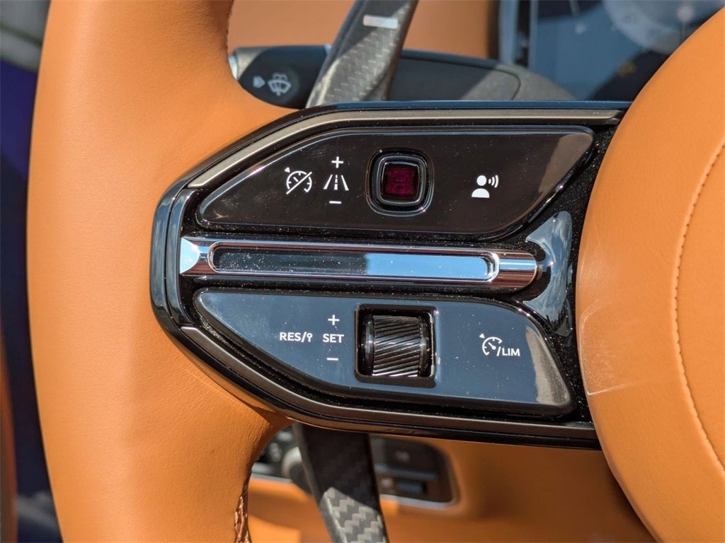 2025 Aston Martin DB12 Volante