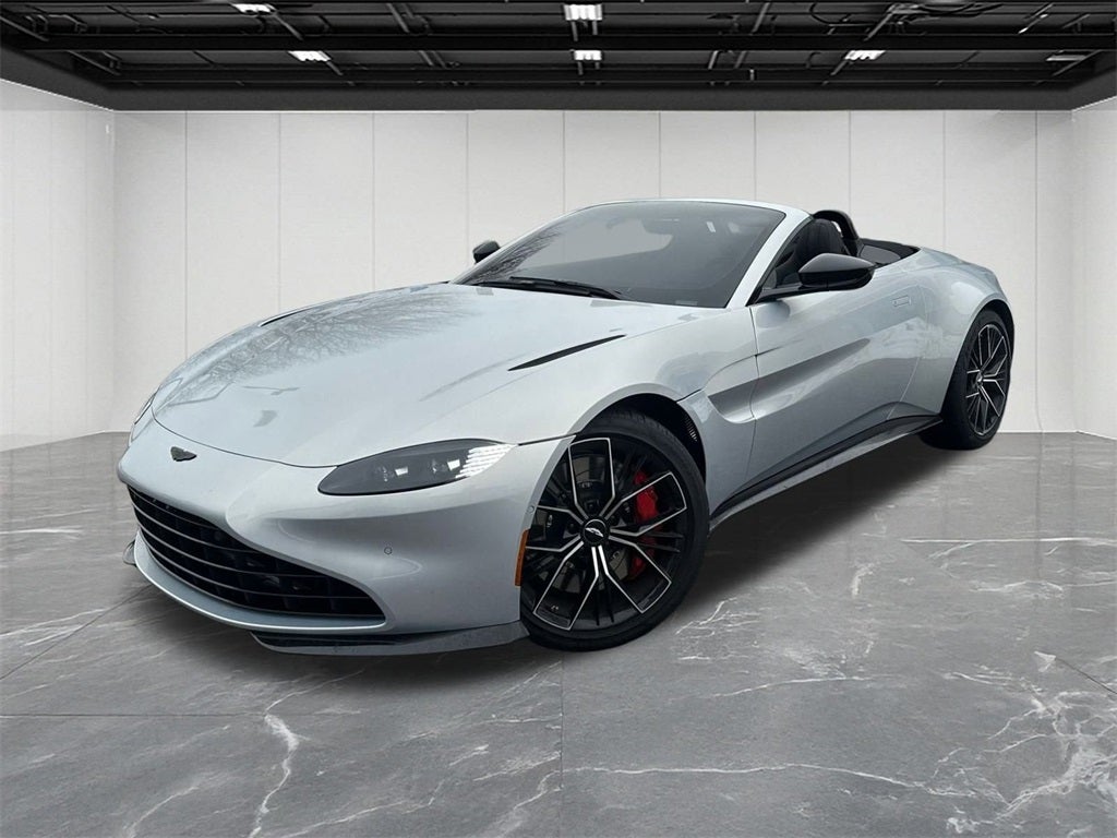 2022 Aston Martin Vantage Base