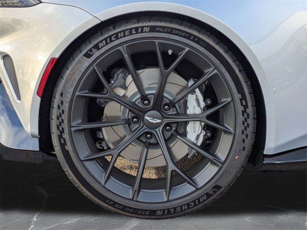 2026 Aston Martin Vantage Base