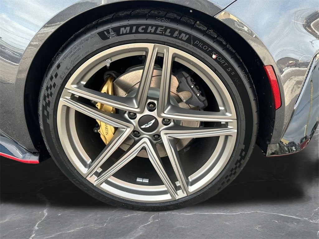 2026 Aston Martin Vantage Base