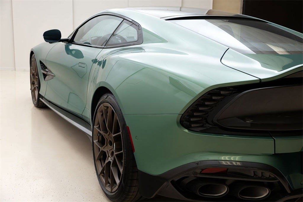 2025 Aston Martin Vanquish V12