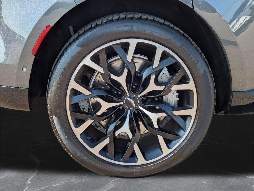 2021 Aston Martin DBX Base