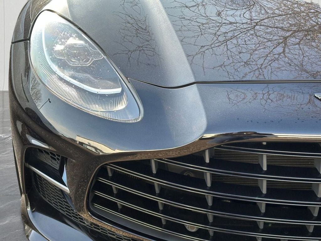 2023 Aston Martin DBX 707