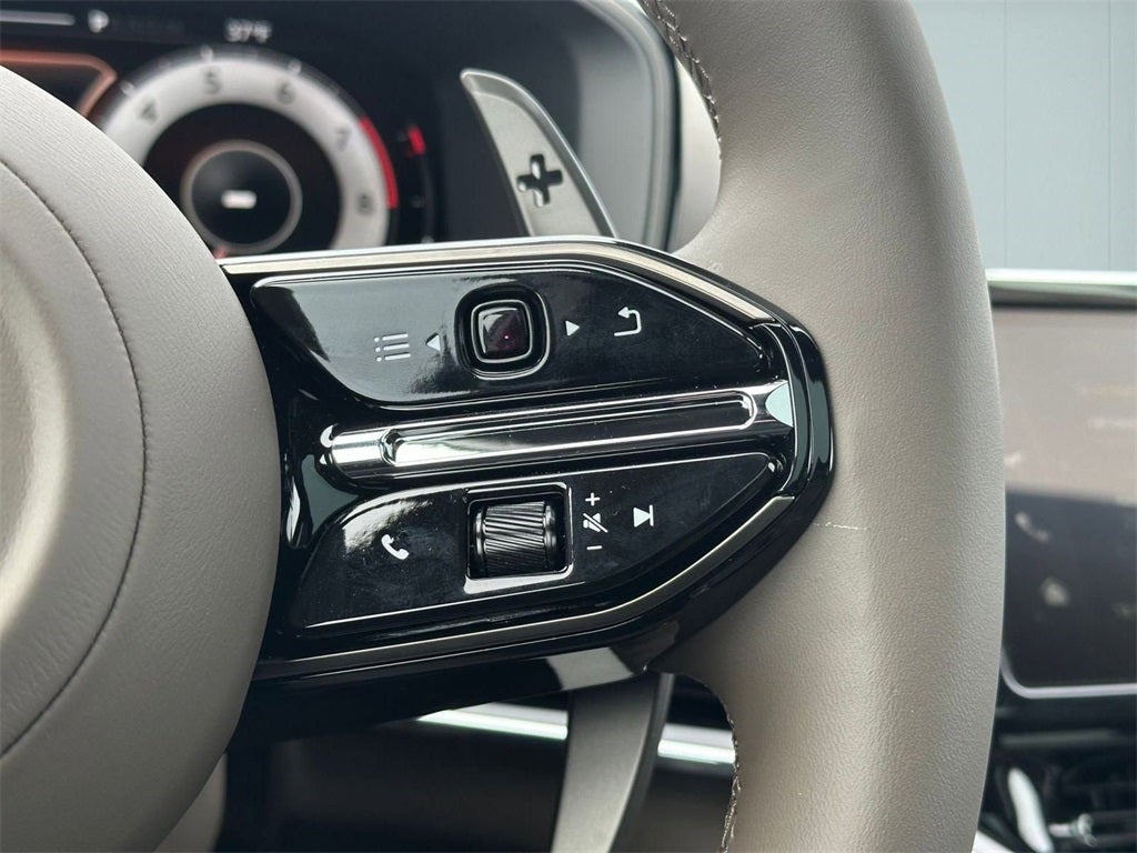 2026 Aston Martin DBX 707