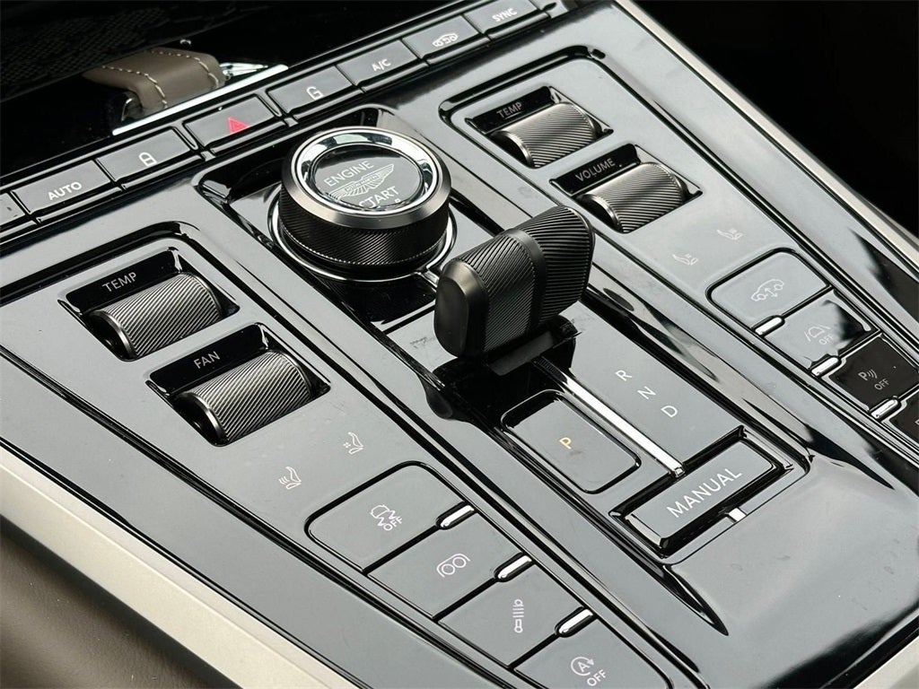 2026 Aston Martin DBX 707