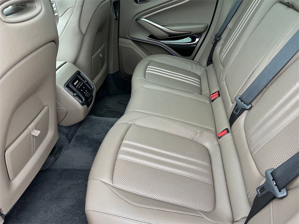 2026 Aston Martin DBX 707