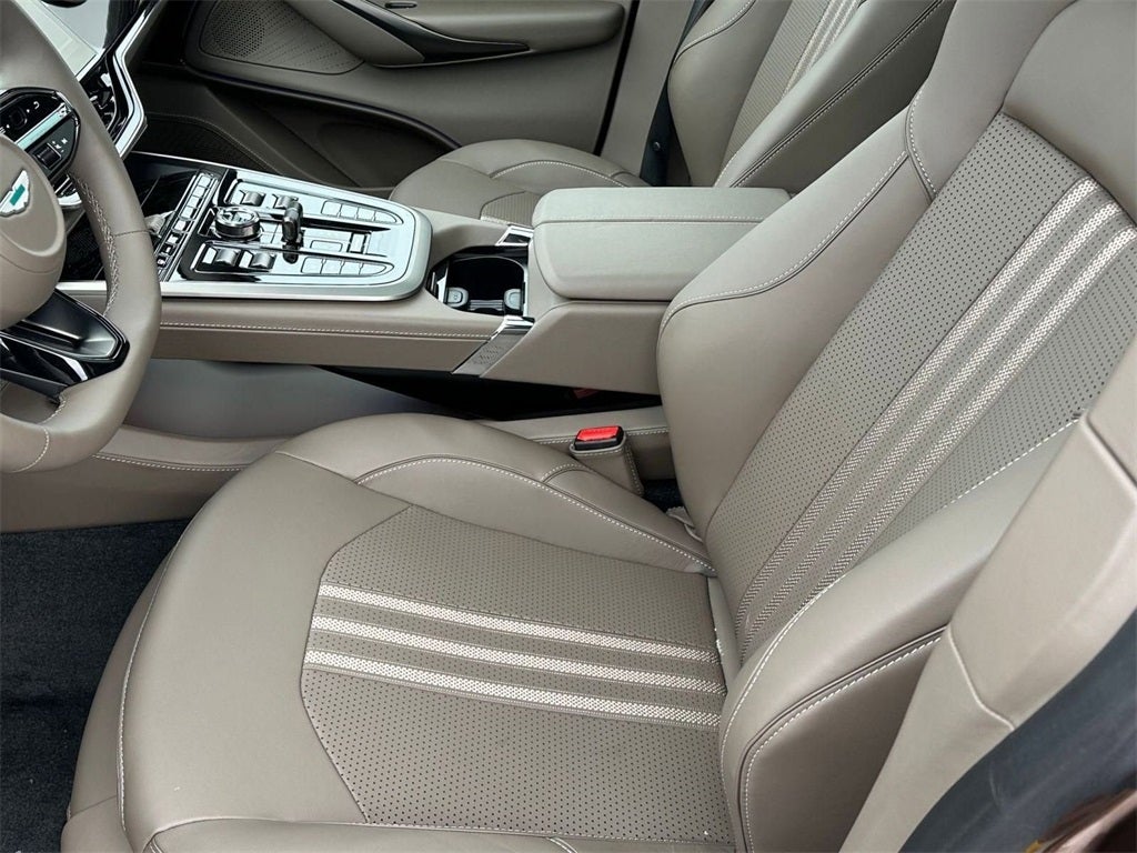 2026 Aston Martin DBX 707