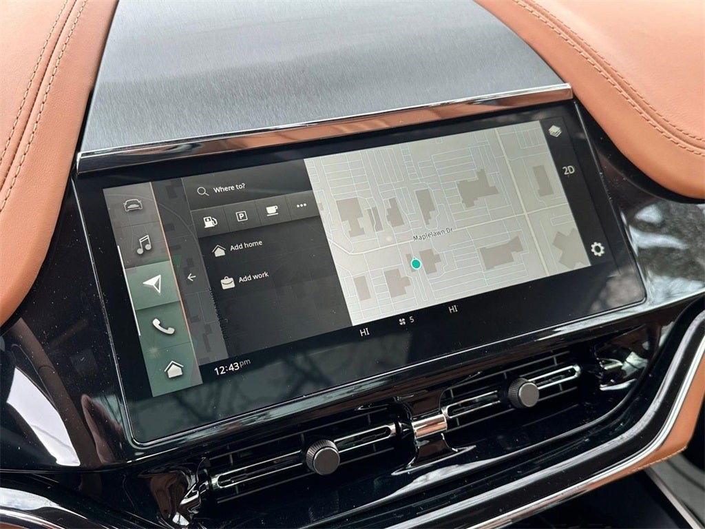 2026 Aston Martin DBX 707