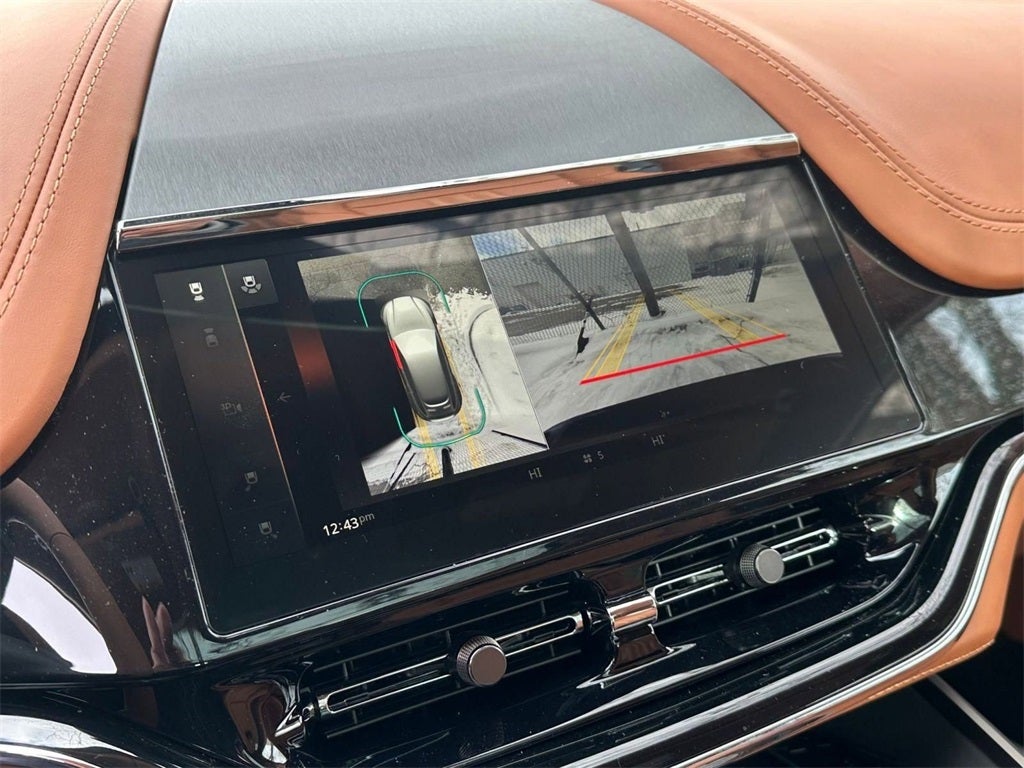 2026 Aston Martin DBX 707