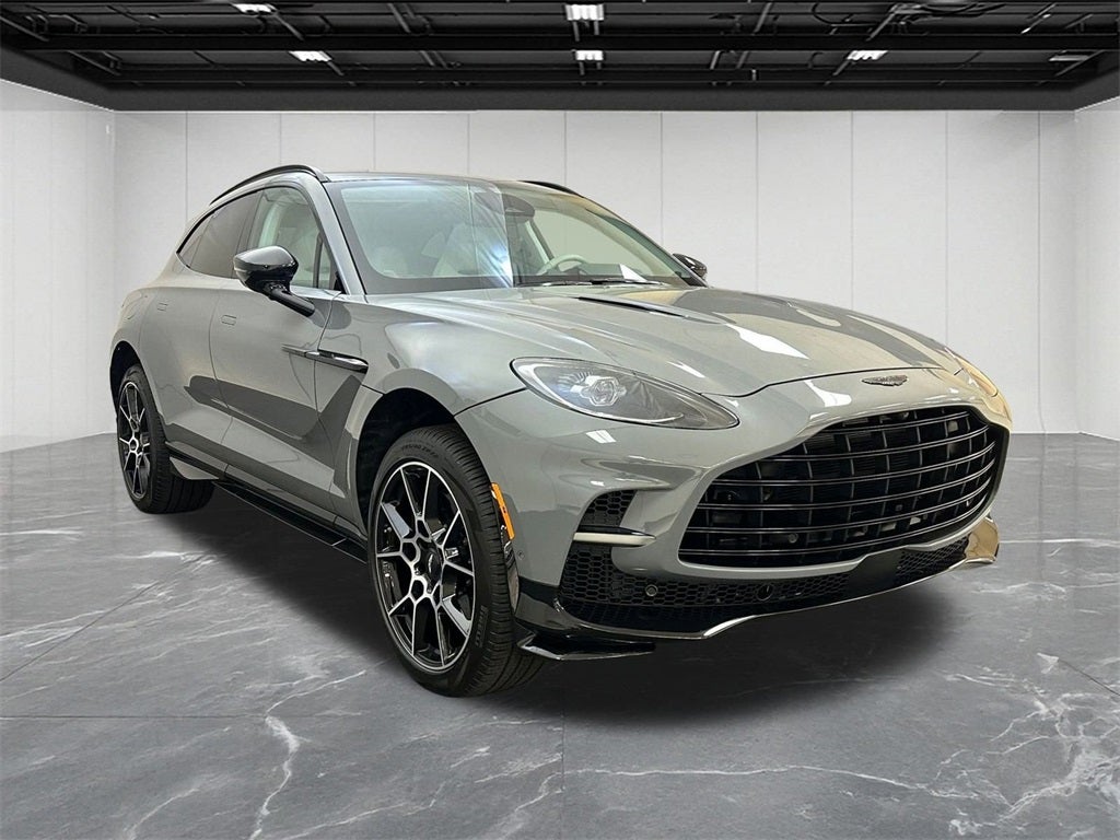 2025 Aston Martin DBX 707