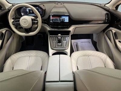 2025 Aston Martin DBX 707