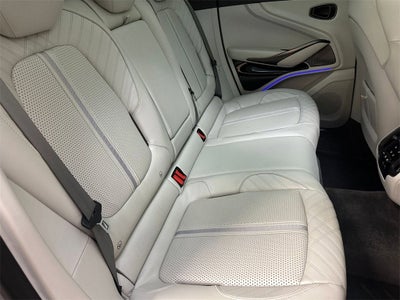 2025 Aston Martin DBX 707