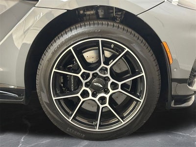 2025 Aston Martin DBX 707