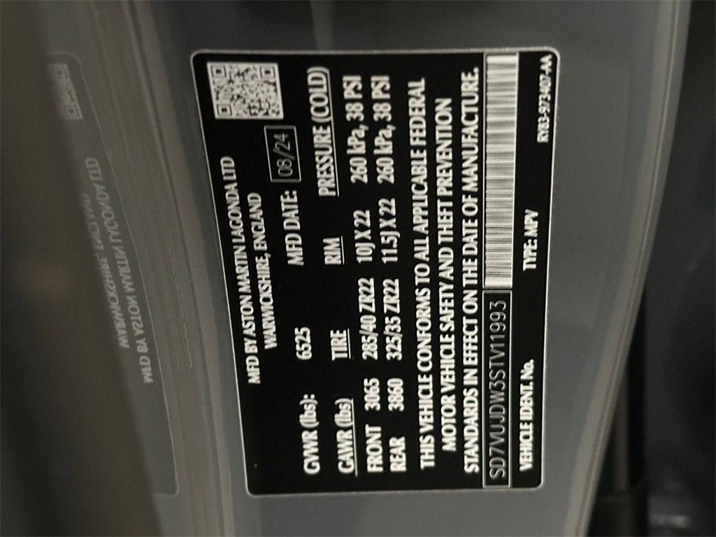 2025 Aston Martin DBX 707