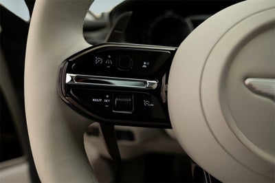 2025 Aston Martin DBX 707