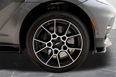 2025 Aston Martin DBX 707