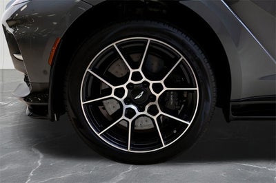 2025 Aston Martin DBX 707