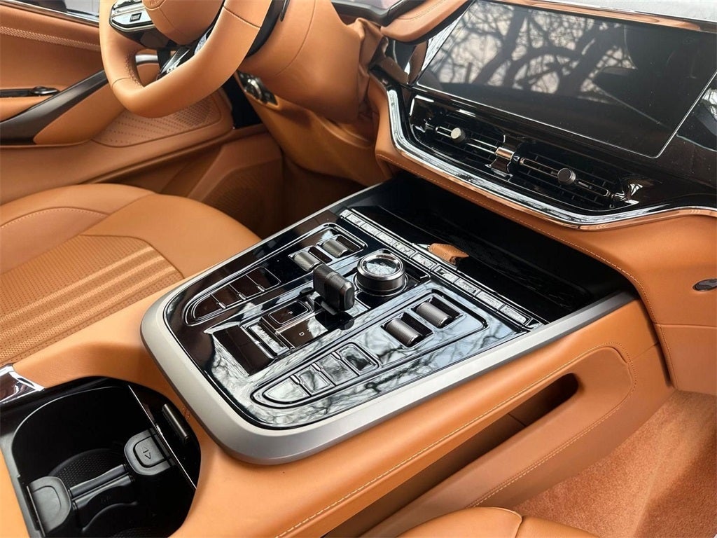 2026 Aston Martin DBX 707